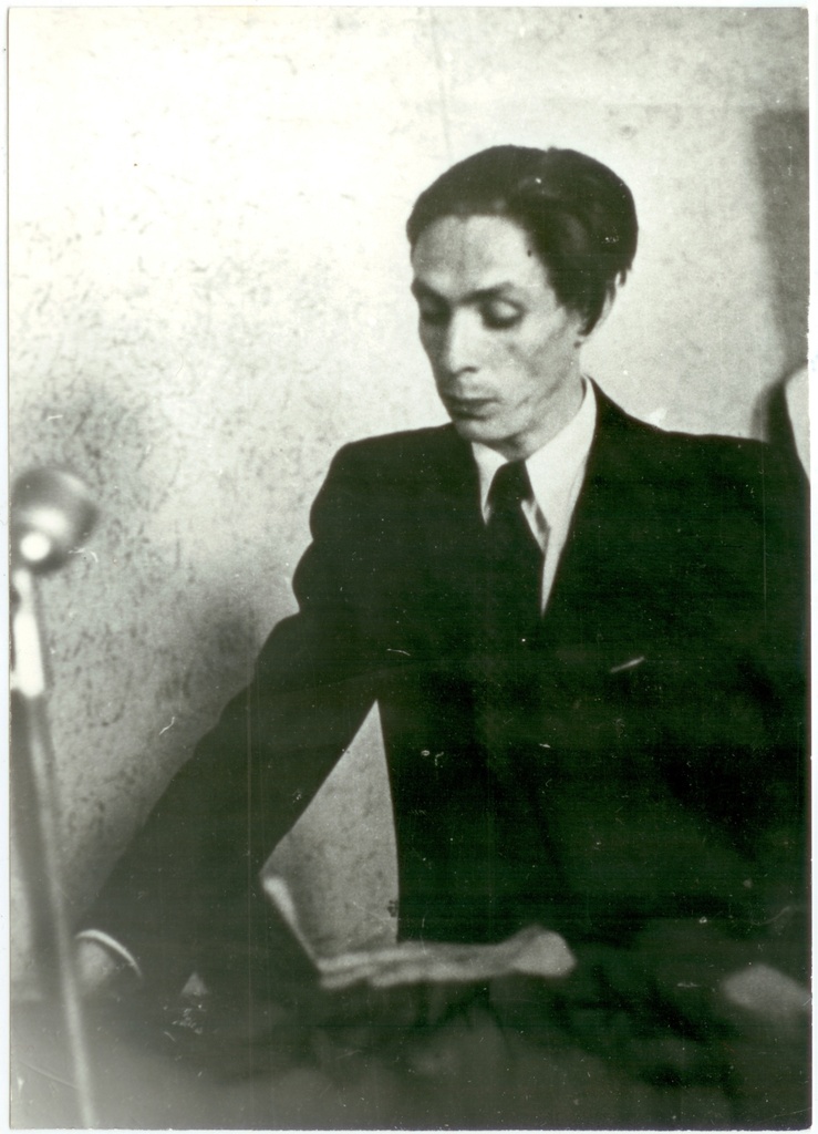 J. Smuul.