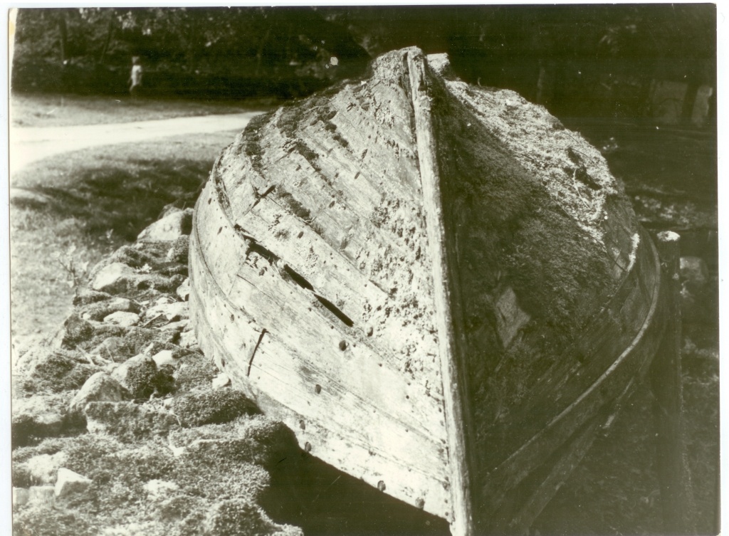 vana kalapaat kiviaial