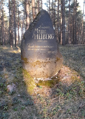 Marie Heiberg's grave 18. X 1965 rephoto
