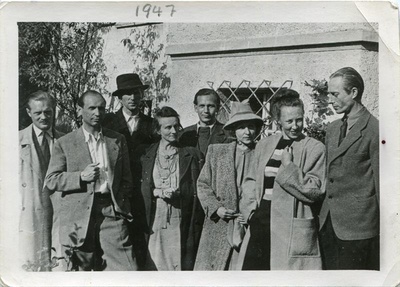 Eesti kunstnikud Geislingeni DP laagris  similar photo