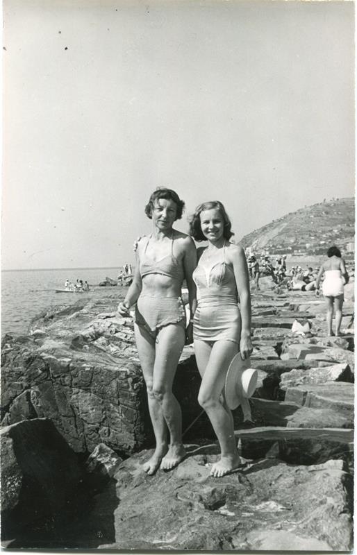Linda Sõber sõbranna Lidiaga San Remo rannas