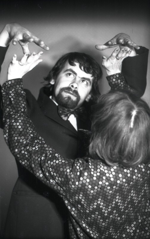 Mati Unt ja Kersti Kreismann tõstetud kätega