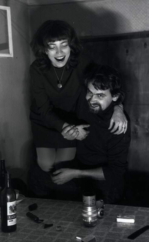 Mati Unt ja Kersti Kreismann naermas