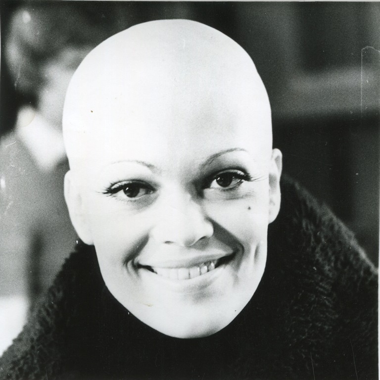 Elle Kull