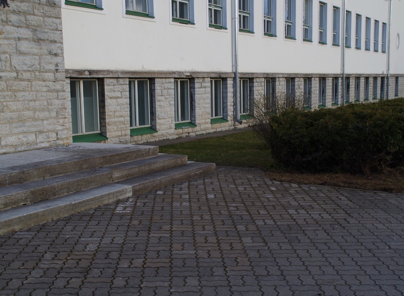 Rakvere Gümnaasium. Uue hoone ehitustööd: kõnede pidamine nurgakivi asetamisel? rephoto