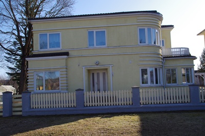 Rakvere "triibuline" maja, Koidula 27. Arhitekt Hermann Eichelmann, 1954-1956 rephoto