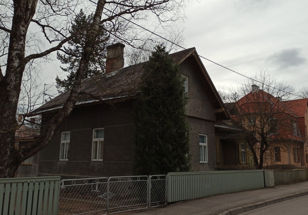 Wound, Anna residence in Tartu 1925-1927.- Teacher Tän. 8, 2nd floor, window towards the garden, entrance from the right end rephoto