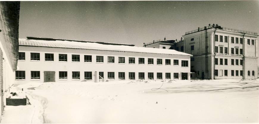 Main building and workshops of Kohtla-Järve Chemistry-Metetehnikumi