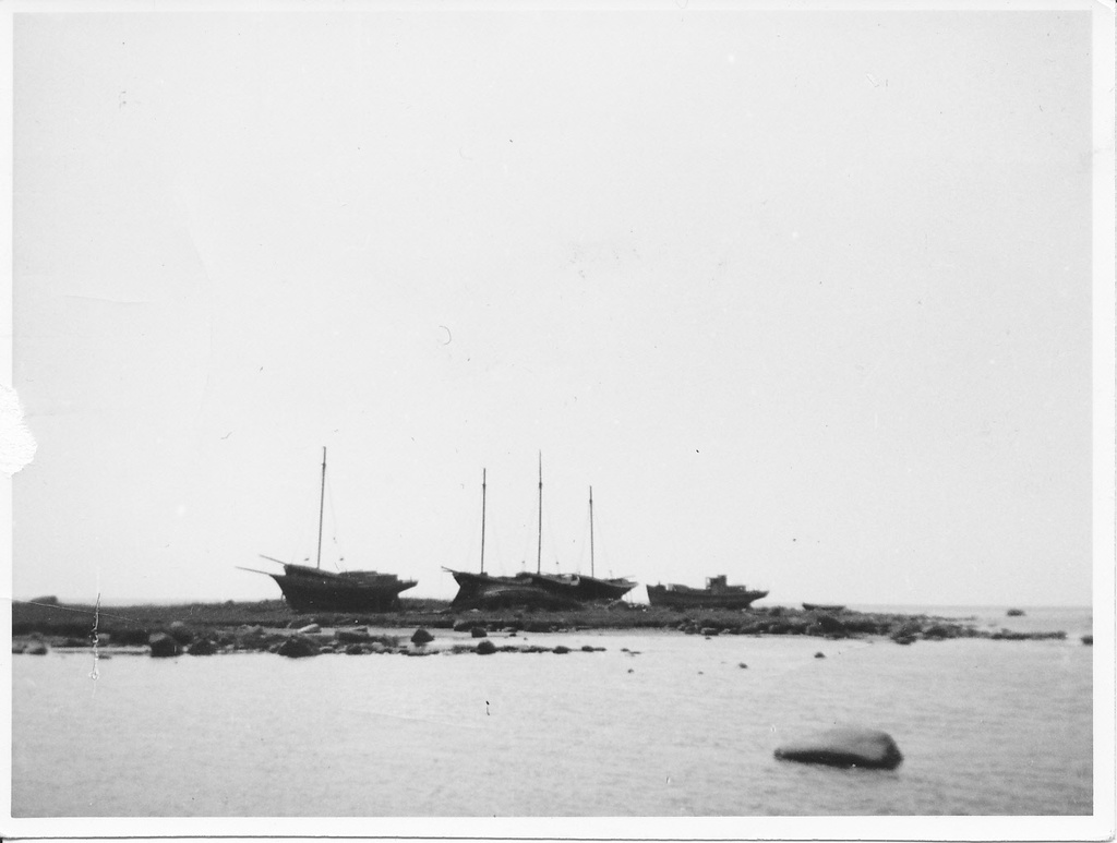 Jahtad Ruhnul, Holma