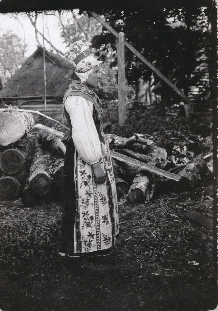 Elisabet küljelt, Ruhnu