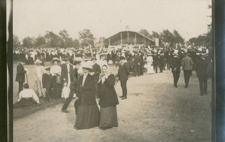Photo postcard, song festival in Pärnu in 1911.