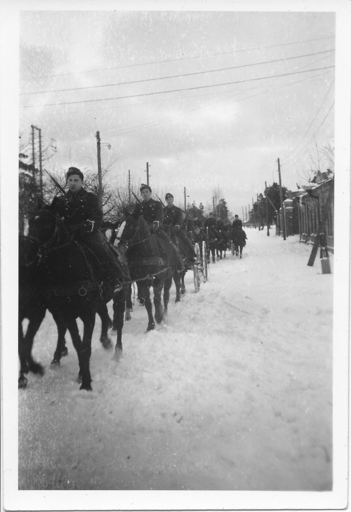 Eesti Vabariigi sõjavägi. Tagasi patarei leinaseisakut tähistamast. 03.01.1940