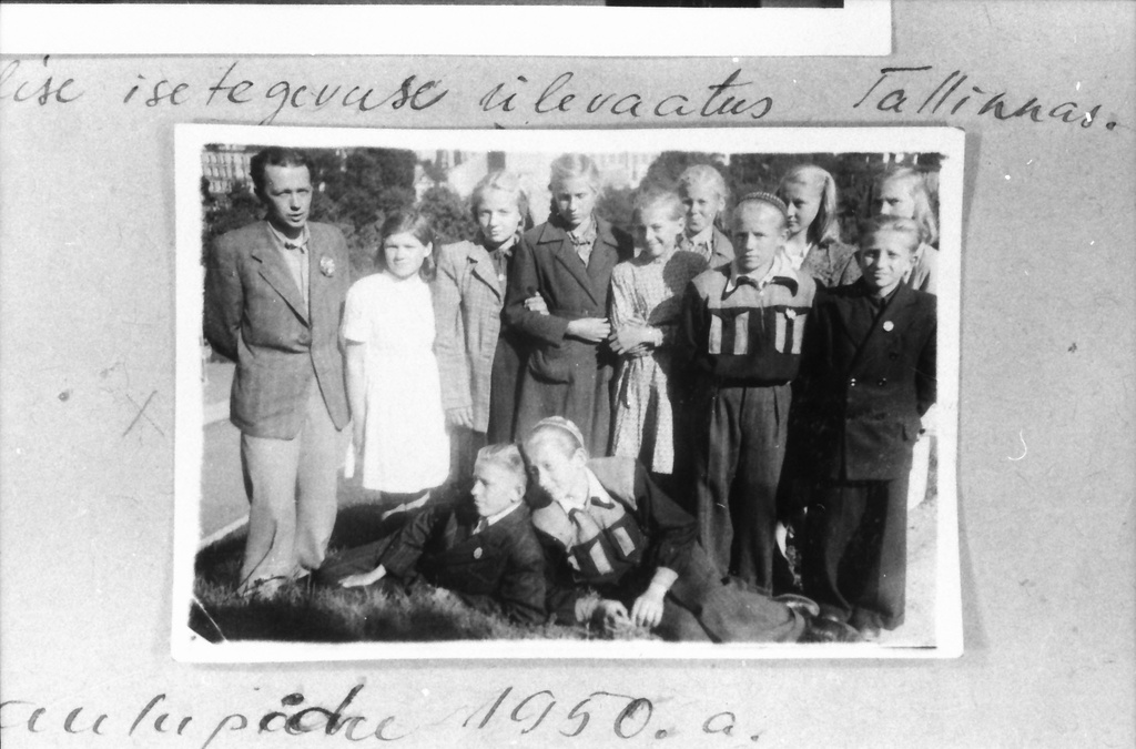 Sutlepa kooli õpilased laulupeol