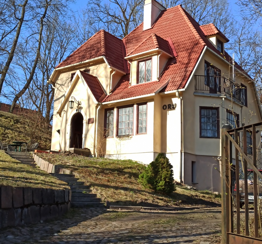 Elamu Tartus, vaade. Arhitekt Paul Mielberg rephoto