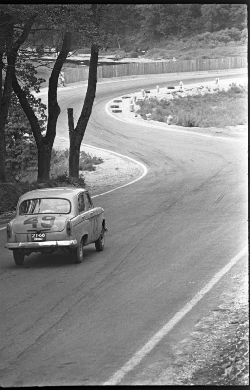 Pirita-kose-cloostrimetsa circular track. On the track of a racing car