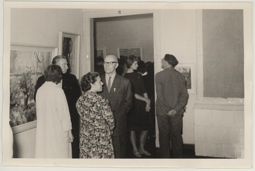 Prof. Aleksander Vardi 60. sünnipäeva tähistava näituse avamise päeval 3. sept. 1961