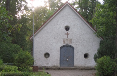Cable on Rapla cemetery rephoto