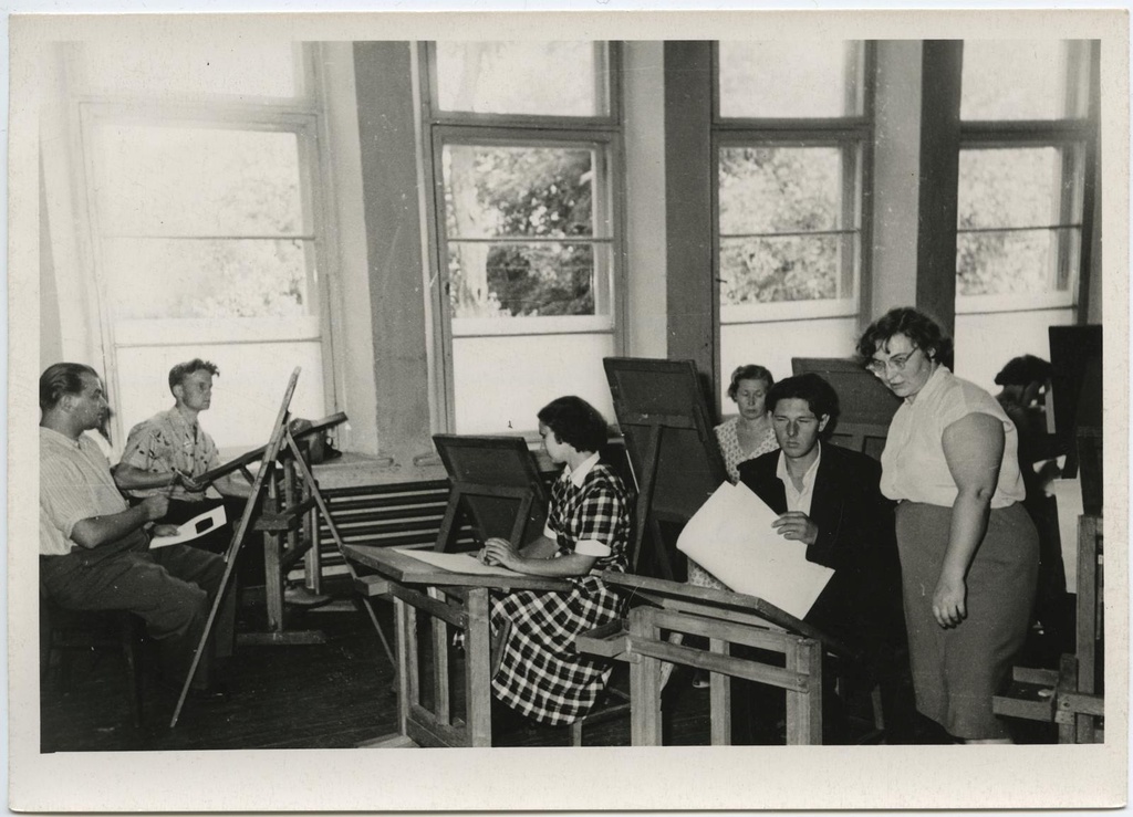 Algkursuse seminar Tartu Kujutava Kunsti Kooli ruumes juuli lõpul - augusti algul 1961
