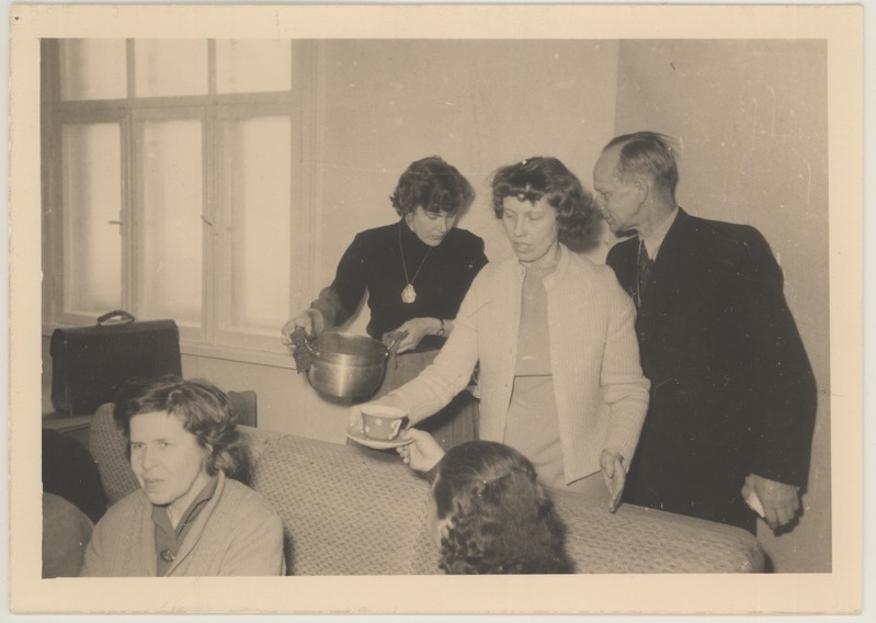 Kujutava kunsti kaugõppekursuse tööruumi pidulik avamine 24. veebr. 1962.