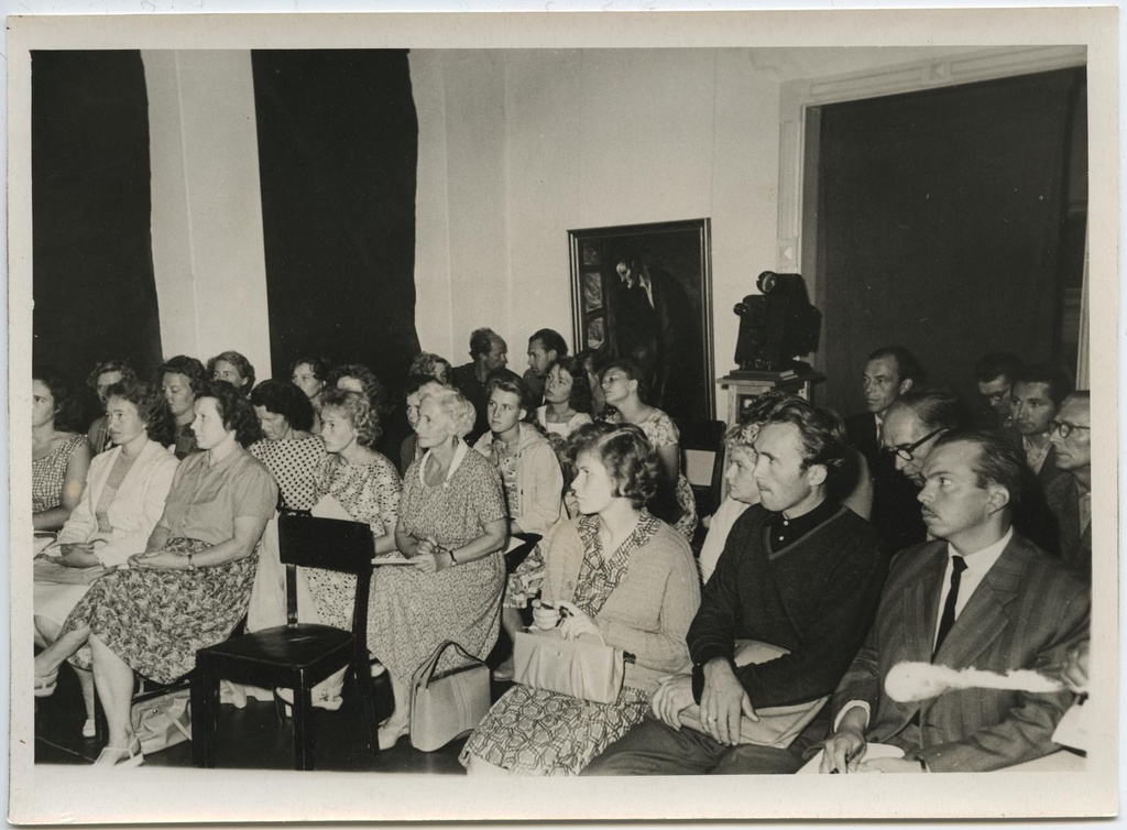 Algkursuse seminar 5.-10. aug. 1963. II Keskkoolis. Kunstiajaloo loeng