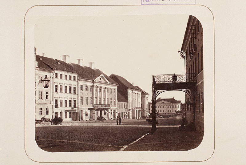 View from the Great Market to the Stone