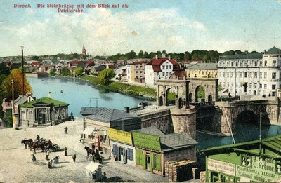 View of the stone bridge and Emajõele upstream.
On the right side of Kivisilla at the end of the cargo pipes (one advertising letter: e. Rebane, colonial goods). On the left side of Kalda t view - Esil Bellevue hotel, Treffner schoolhouse. From the distance to the Peetri Church. 
Letter at the top of the postcard: Dorpat. The stone bridge with a look at the Petri Church.  duplicate photo