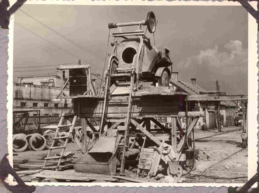 Photo Concrete Neck of Papiniidu polygon