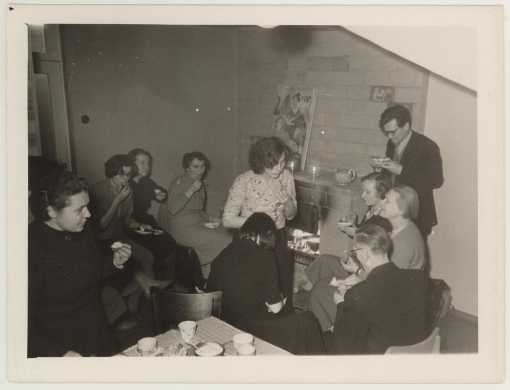 Tartu Riikliku Kunstimuuseumi külastajate konverentsile järgnevalt koosviibimiselt 17. jaan. 1961