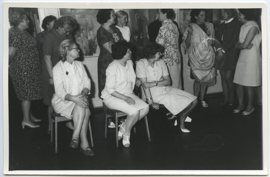 IV lennu pidulik lõpetamine 31. mail 1971. Isetegevust jälgimas.
