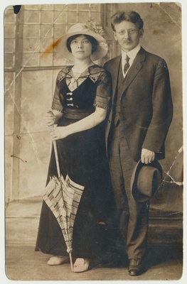 foto Hans Pöögelmann abikaasaga  duplicate photo
