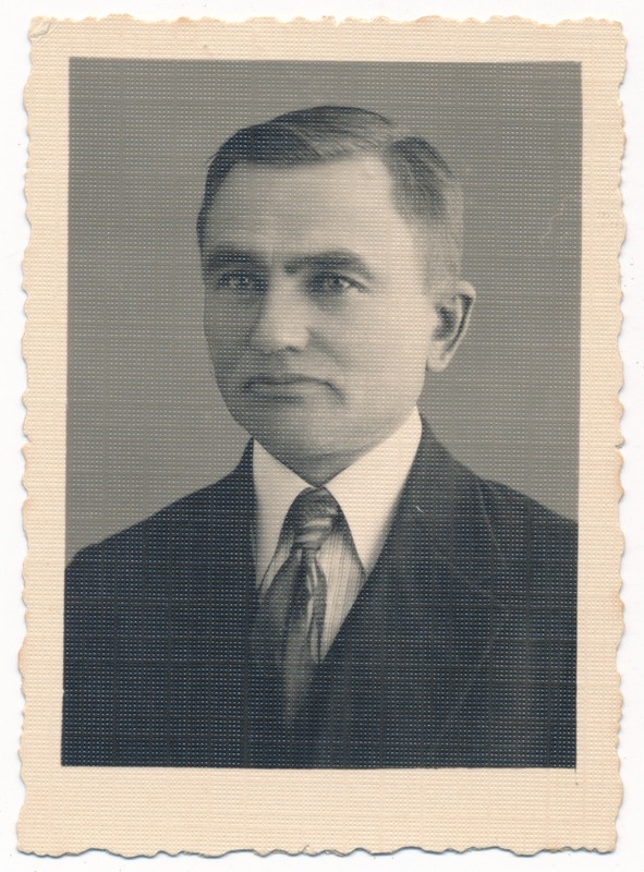 foto, Juhan Aareste, u 1930ndad, foto E. Ilves