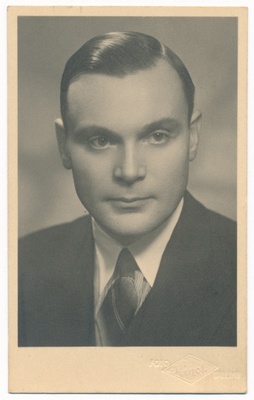 foto, Oskar (?) Nurk, 1939, foto Kinof  duplicate photo