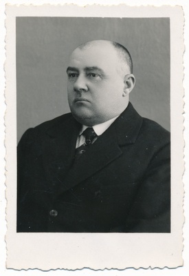 foto, Hans Vain u 1935  duplicate photo