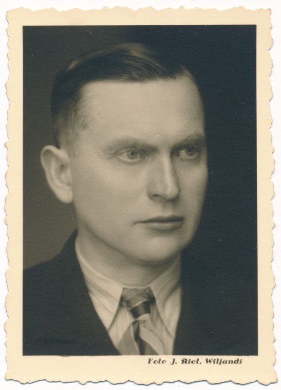 foto, Juhan Rennit, u 1940, foto J.Riet