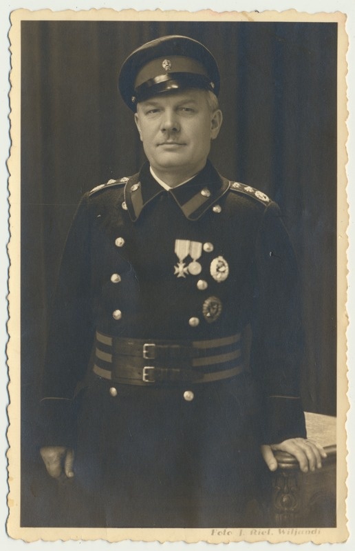 foto, August Mikk, 1938, foto J. Riet