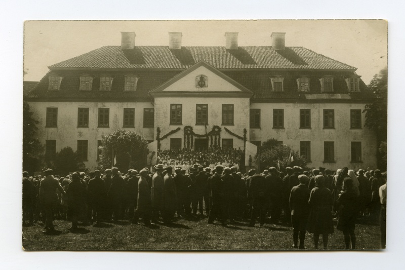 Singing party in Hiiumaa Suuremõisa