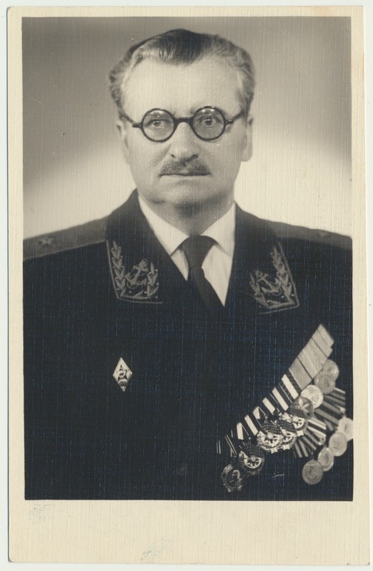 foto, August Rull, u 1955