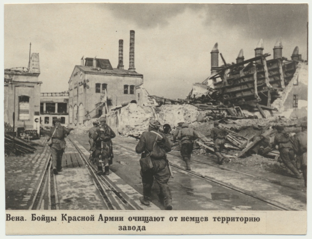 fotokoopia, Viini vabastamine nõukogude armee poolt, 1945