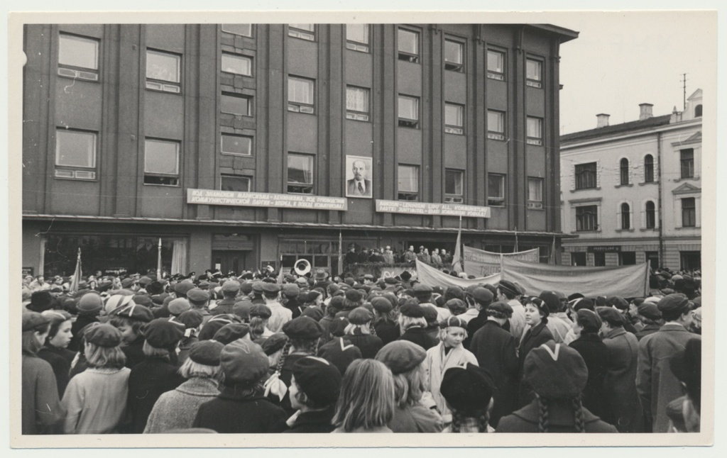 foto, Viljandi, 1.mai miiting, 1960
