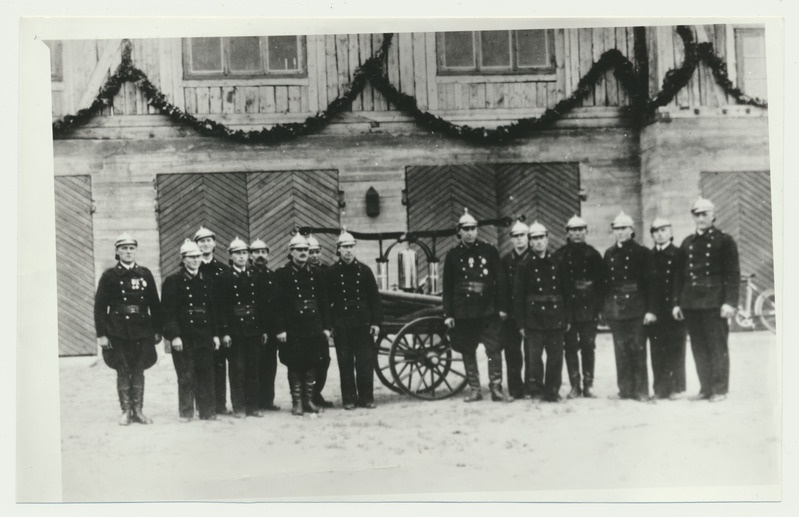 fotokoopia, Viljandimaa, Mõisaküla, Tuletõrje seltsi käsipritsi meeskond, 1936