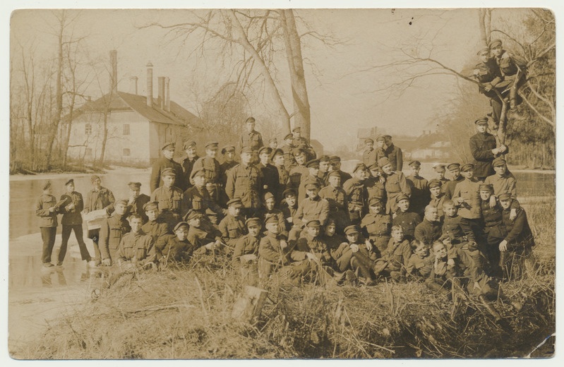 foto, Viljandi- Põltsamaa kooliõpilaste roodu Põltsamaa Reaalgümnaasiumi õpilased, 1919