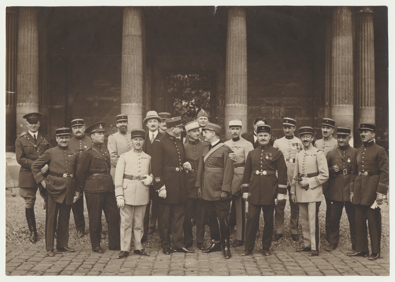 foto, Pariisi Sõjaakadeemia, õpilased, sh R. Mager, u 1926