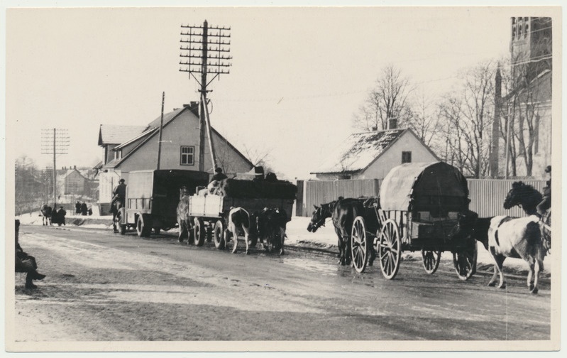 foto, Viljandi, Vaksali tn, Saksa moonavoor, 1942, foto A. Kiisla