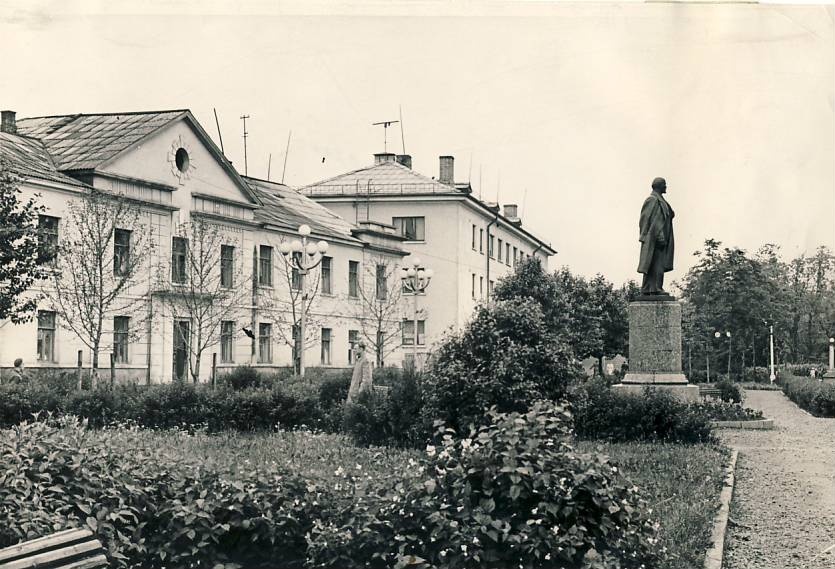 Jõhvi, Winning Square