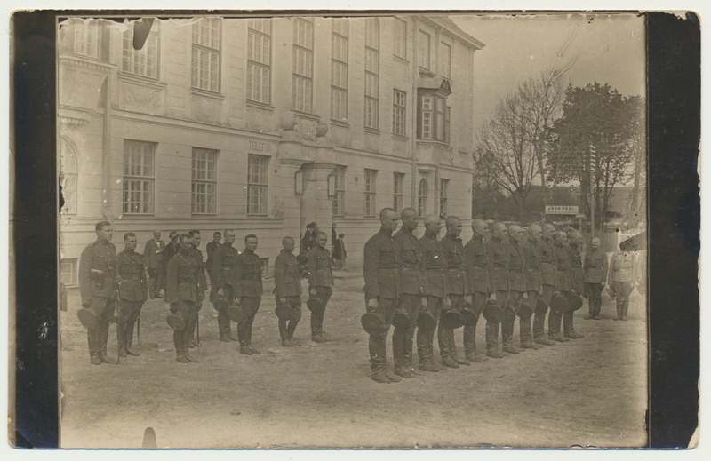 foto, Viljandi, Vabaduse plats, noorsõdurite vannutamine, u 1928