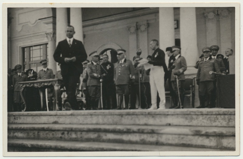 foto, Rooma?, Jaak Kärner, KL Sakala Maleva relvapealik jt, autasustamine, 1935