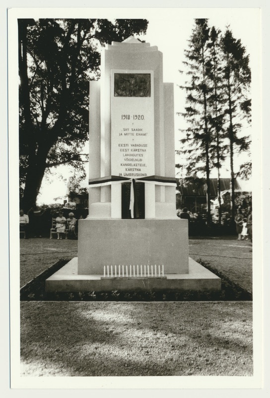 foto, Viljandimaa, Kärstna, Vabadussõja mälestussamba taasavamine, 1989