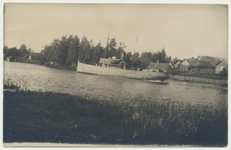 foto, asukoht?, jõelaev sõjaväelastega, 1922