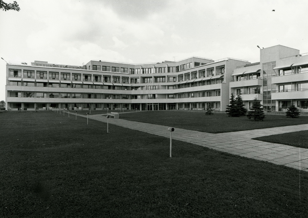 Sanatorium Health II stage in Pärnu, view of the building. Architect Vilen Künnapu