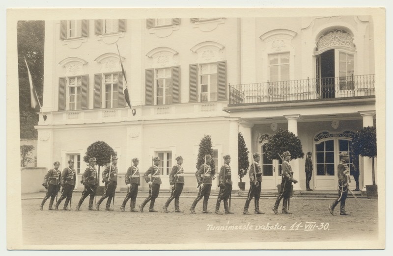 foto, Tallinn, Kadrioru loss, auvahtkonna vahetus, 11.08.1930